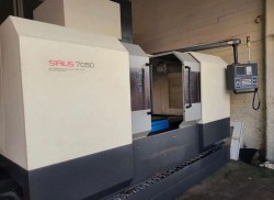 سنگین فرز 3 محور هواشیون Sirius7050 کره-
مدل 2006 -
 کنترل فانوک Oi-MC(اطلاعات ثبت شده از سایت جهان ماشین میباشد(www.jahanmashin.com ))